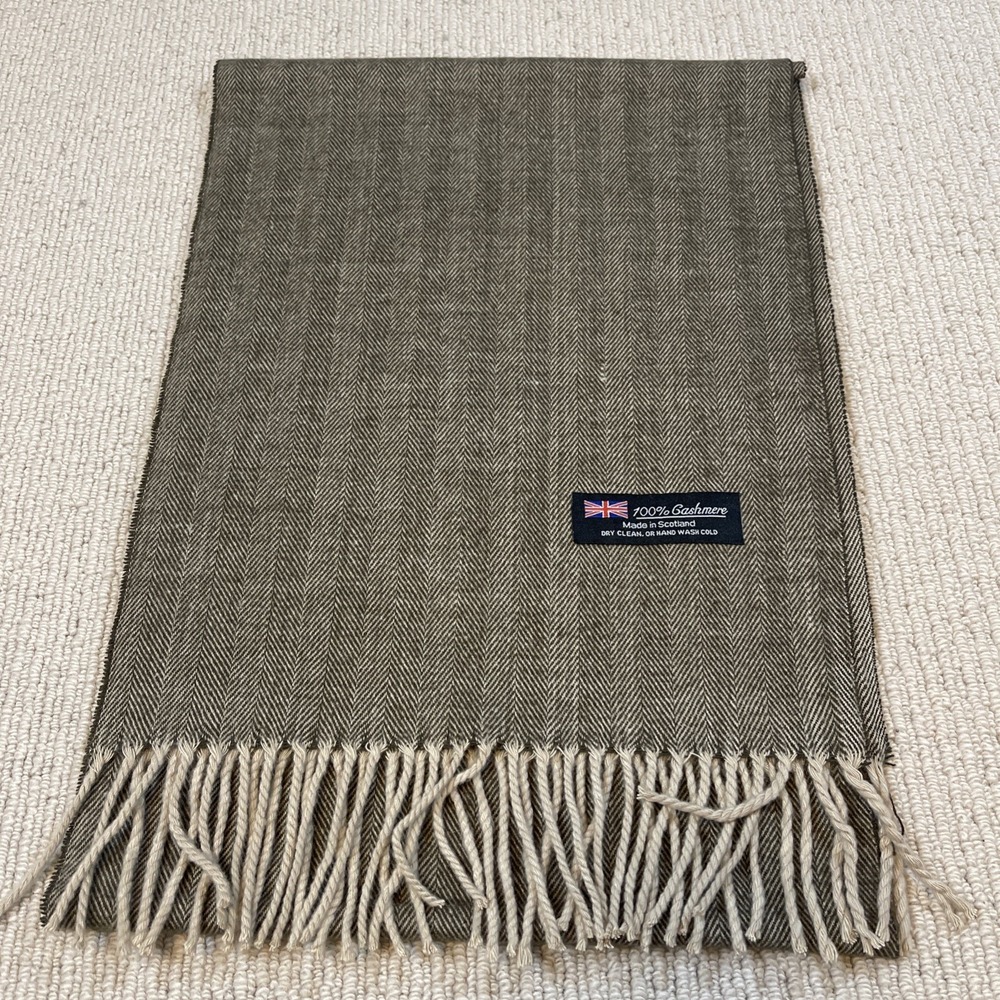 100% CASHMERE SCARF MADE IN SCOTLAND Brown Herringbone  68x12 Soft